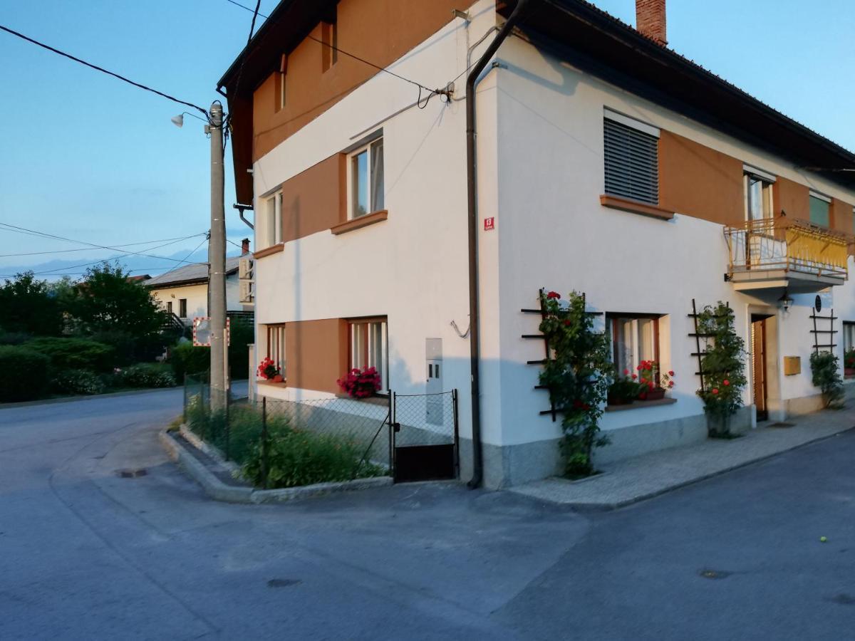 Bed and Breakfast Sobe Sabec Postojna Zewnętrze zdjęcie